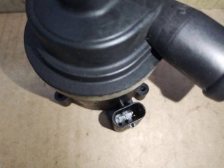 Насос антифриза дополнительный, ориг. номер 5N0965561A, Audi A6 C7/4G 2011-2014