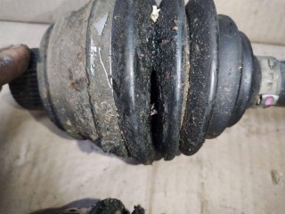 Полуось передняя правая (приводной вал, ШРУС), ориг. номер 8R0407271C, Audi Q5 8R 2008-2012