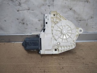 Моторчик стеклоподъемника задний правый Audi Q5 8R 2008-2012, внедорожник 5 дв., левый руль, 8K0959812A
