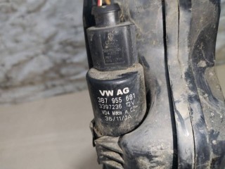 Бачок омывателя, ориг. номер 3B7955681, 8K9955647, 8R0955453B, Audi Q5 8R 2008-2012