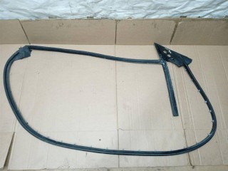 Уплотнитель Audi A5 8T 2007-2011, купе, левый руль, 8T0837911
