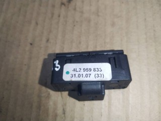 Кнопка открытия лючка топливного бака, ориг. номер 4L2959833, Audi Q7 4L 2005-2009