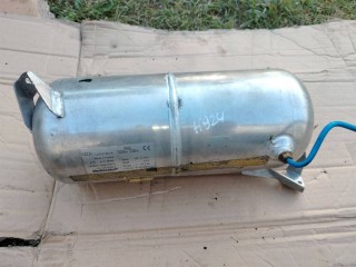 Ресивер пневмоподвески Audi Q7 4L 2005-2009, 7L8616202A