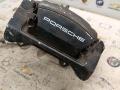 95B615406AE суппорт тормозной задний правый Porsche Macan 1 поколение [2-й рестайлинг] 2022г. - фото №2