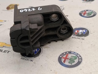 крепление кассеты радиаторов левое, ориг. номер 00505426860, Alfa Romeo Stelvio 1 поколение 2016-2020