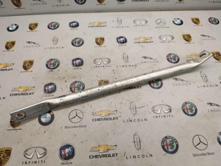 распорная планка телевизора правая, Alfa Romeo Giulia 2 поколение 2015-2020