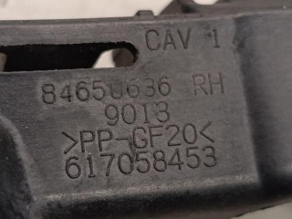 кронштейн крепления бампера переднего правый, ориг. номер 84650636, Chevrolet Malibu 9 поколение [рестайлинг] 2018-2026