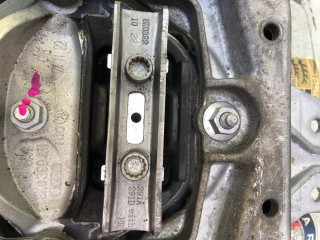 кронштейн коробки (балка кпп), ориг. номер 8K0399151, Audi A5 8T [рестайлинг] 2011-2016