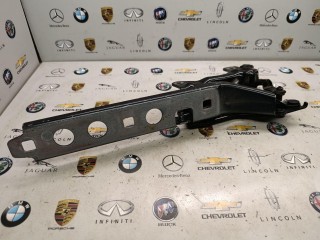 петля капота левая, ориг. номер 95B823301F, Porsche Macan  [2-й рестайлинг] 2021-2024