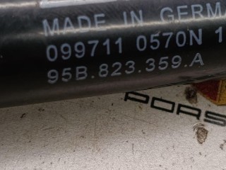 амортизатор капота, ориг. номер 95B823359A, Porsche Macan 1 поколение [2-й рестайлинг] 2021-2024