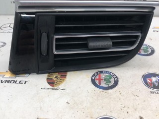 дефлектор обдува салона правый, ориг. номер 95B819702JG0B, Porsche Macan 1 поколение [2-й рестайлинг] 2021-2024