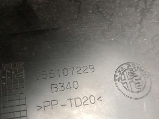 накладка внутренняя на заднюю панель кузова, ориг. номер 156107229, Alfa Romeo Giulia 2 поколение 2015-2020