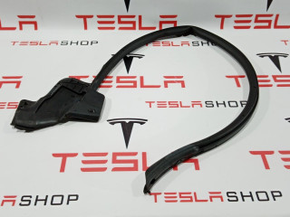Уплотнитель задней двери, ориг. номер 600959500D, Tesla Model S 2012-2016