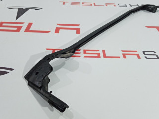 Уплотнитель задней двери, ориг. номер 100542200D, Tesla Model S 2012-2016