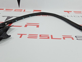 Уплотнитель задней двери, ориг. номер 600959500D, Tesla Model S 2012-2016