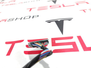разъем (фишка) проводки, ориг. номер 3004423-00-A, Tesla Model S 2012-2016