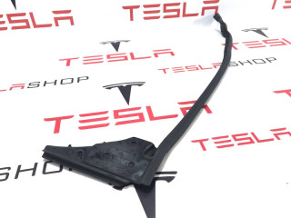 Уплотнитель передней двери, ориг. номер 100542100D, Tesla Model S 2-й рест 2021-2026