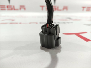 разъем (фишка) проводки, Tesla Model S 2012-2016