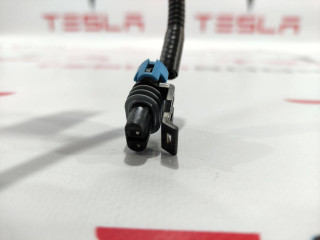 разъем (фишка) проводки, ориг. номер 1009096-00-G, Tesla Model S 2012-2016