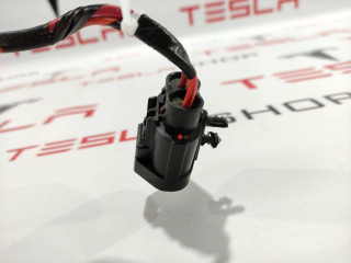 разъем (фишка) проводки, ориг. номер 1009096-00-G, Tesla Model S 2012-2016