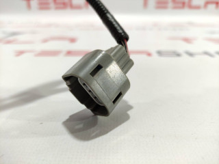 разъем (фишка) проводки, ориг. номер 1009096-00-G, Tesla Model S 2012-2016