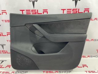 Обшивка двери передней правой Tesla Model Y 2020-2026