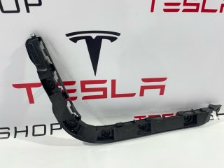 Крепление бампера заднего правый Tesla Model 3 2017-2021