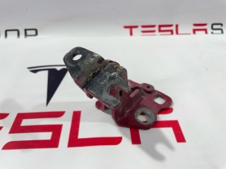 Петля двери Tesla Model 3 2017-2021