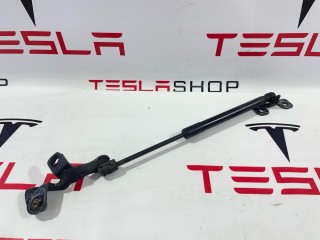 Амортизатор капота Tesla Model 3 2017-2021