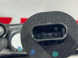 фонарь задний правый, ориг. номер 1691500-00-F, Tesla Model 3 2 2024-2026