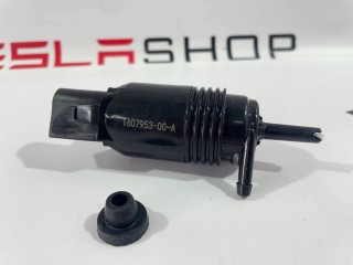 Насос (моторчик) омывателя стекла Tesla Model 3 2017-2021
