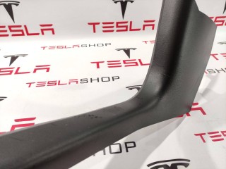 Накладка стойки А, ориг. номер 1086290-00-G, Tesla Model 3 2017-2021
