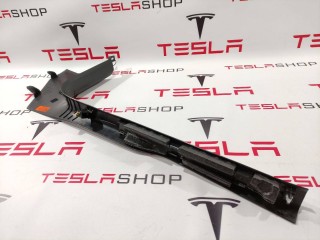 Накладка стойки А, ориг. номер 1086290-00-G, Tesla Model 3 2017-2021
