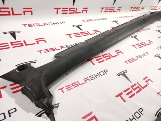 Накладка порога рокерной панели, ориг. номер 1034219-00-B, Tesla Model X 2015-2021