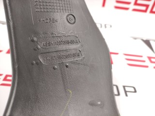 Воздуховод стойки С, ориг. номер 1062032-00-A, Tesla Model X 2015-2021
