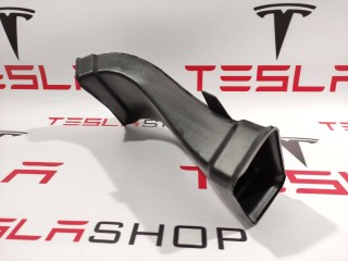 Воздуховод стойки С, ориг. номер 1062032-00-A, Tesla Model X 2015-2021