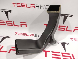 Воздуховод стойки С, ориг. номер 1053902-00-B, Tesla Model X 2015-2021