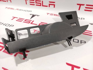 Накладка центральной панели, ориг. номер 1035563-00-C, 1054822-00-A, Tesla Model X 2015-2021