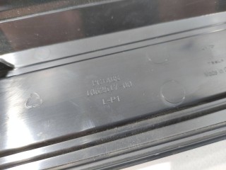 Накладка дверного проема, ориг. номер 1060093-98-D, Tesla Model X 2015-2021