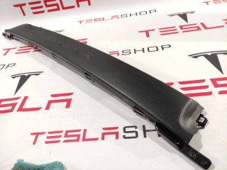 Накладка дверного проема, ориг. номер 1060093-98-D, Tesla Model X 2015-2021