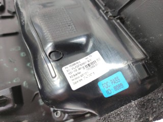 Накладка стойки С, ориг. номер 1035957-04-D, Tesla Model X 2015-2021