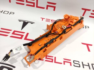 прочая запчасть, ориг. номер 1039577-00-F, 1041310-00-F, 1042876-00-C, Tesla Model S 2012-2016