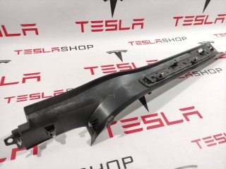 Накладка дверного порога, ориг. номер 1035985-00-E, Tesla Model X 2015-2021