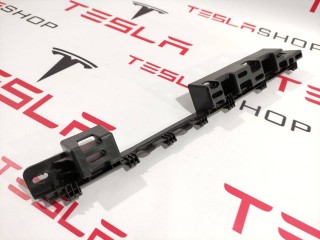 прочая запчасть, ориг. номер 1053726-00-B, Tesla Model X 2015-2021