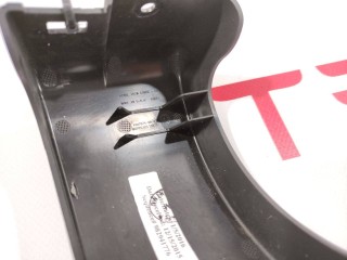 Накладка петли подъемной задней двери, ориг. номер 1047074-00-G, Tesla Model X 2015-2021