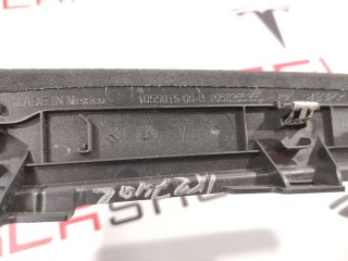 Накладка подъемной задней двери, ориг. номер 1055010-06-J, 1055015-00-B, Tesla Model X 2015-2021