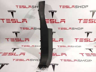 Накладка стойки А, ориг. номер 1035963-00-C, Tesla Model X 2015-2021
