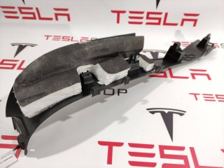 Накладка стойки А, ориг. номер 1035963-00-C, Tesla Model X 2015-2021