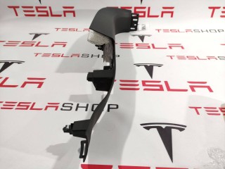 Накладка стойки А, ориг. номер 1035963-00-C, Tesla Model X 2015-2021