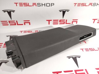 Накладка стойки B, внутренняя, ориг. номер 1035971-00-E, Tesla Model X 2015-2021